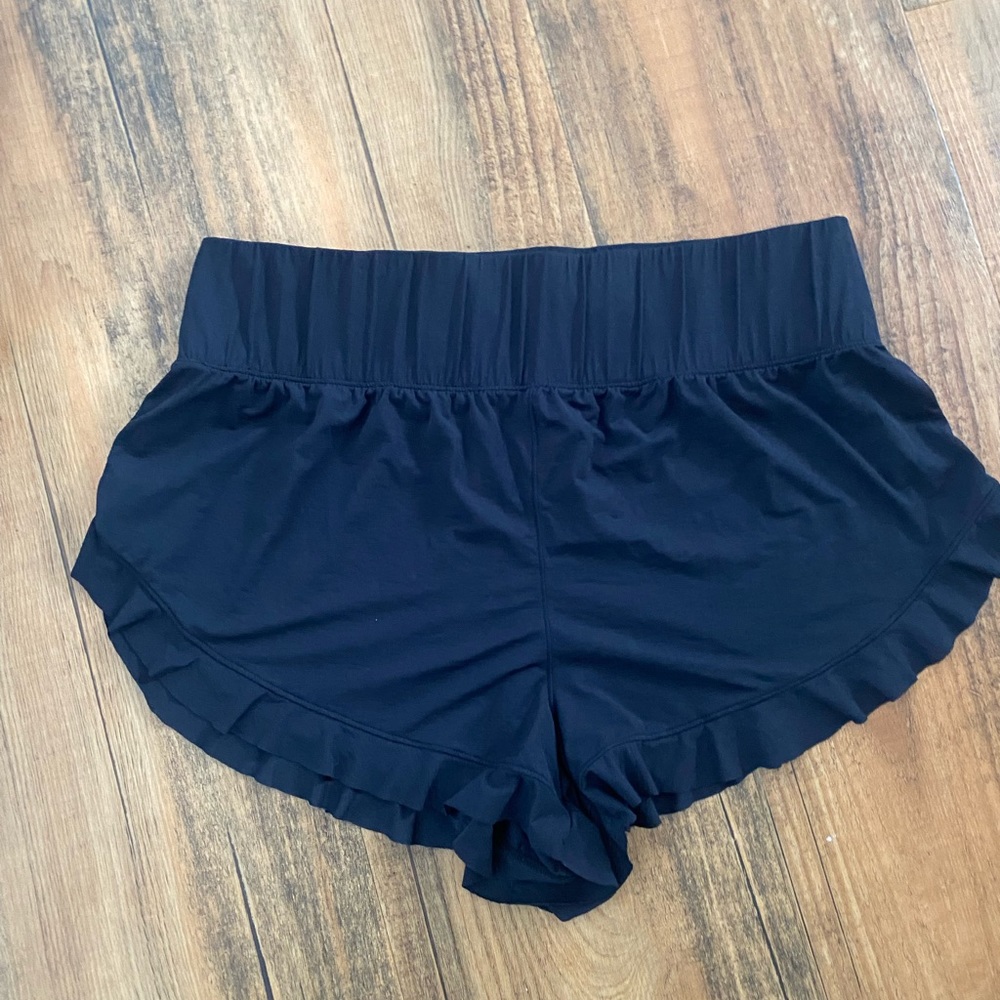 FREE PEOPLE MOVEMENT SHORTS